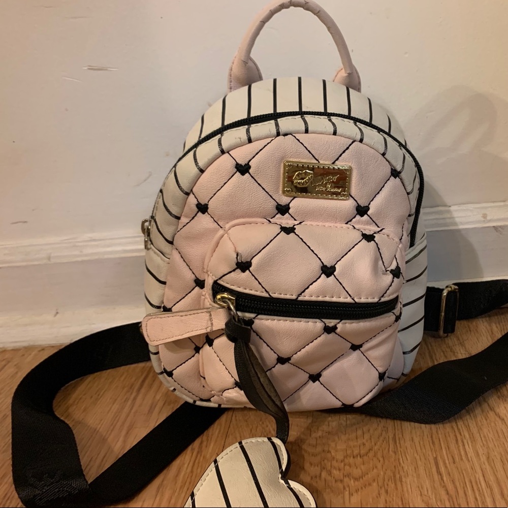 Betsey Johnson mini Back pack 🎒